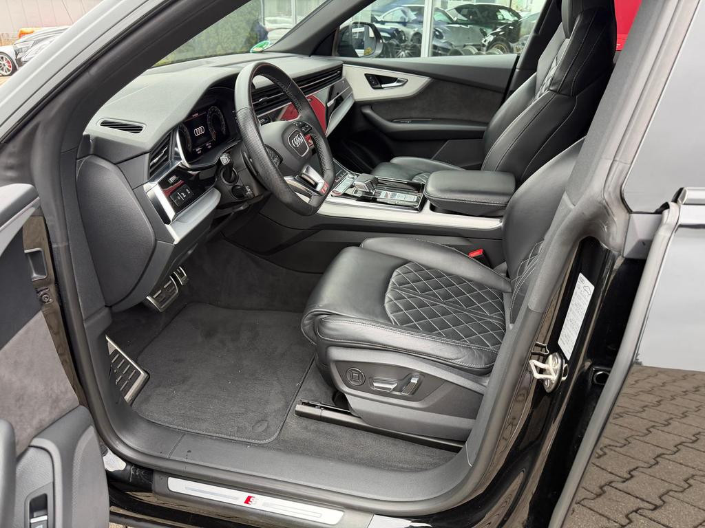 Audi SQ8