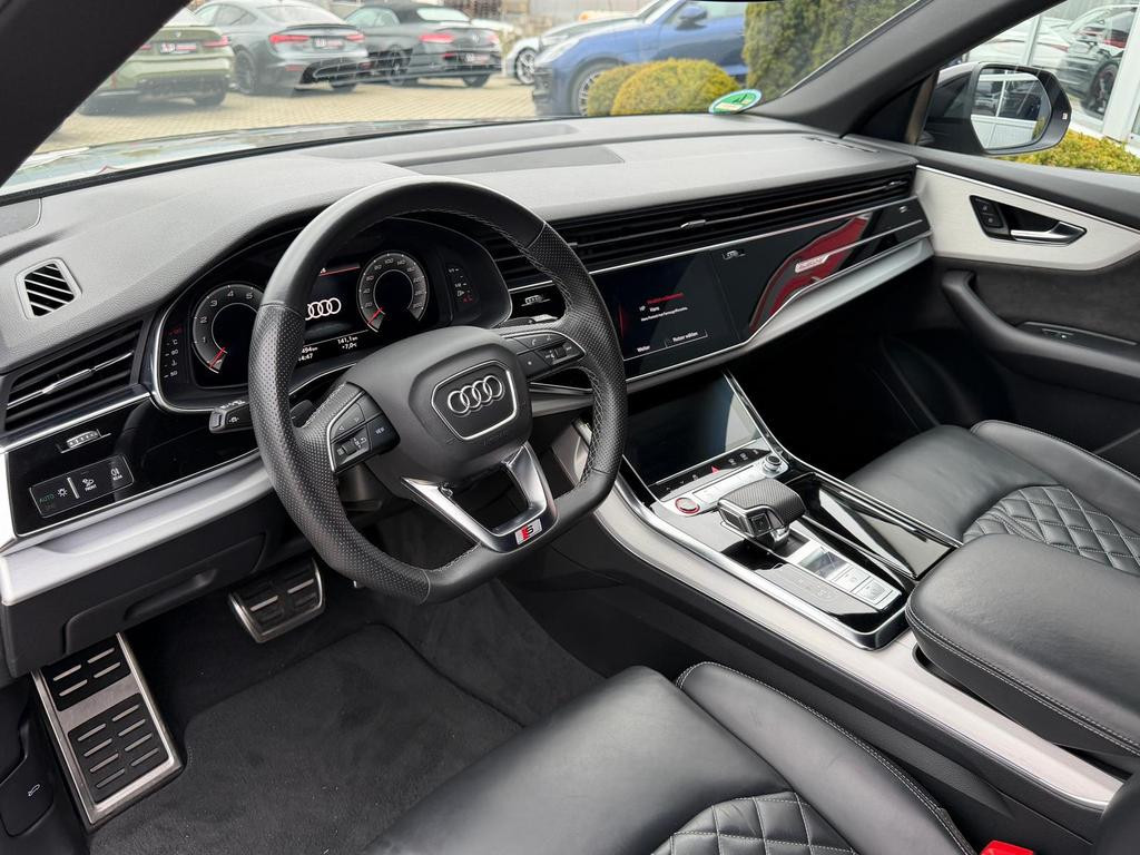 Audi SQ8
