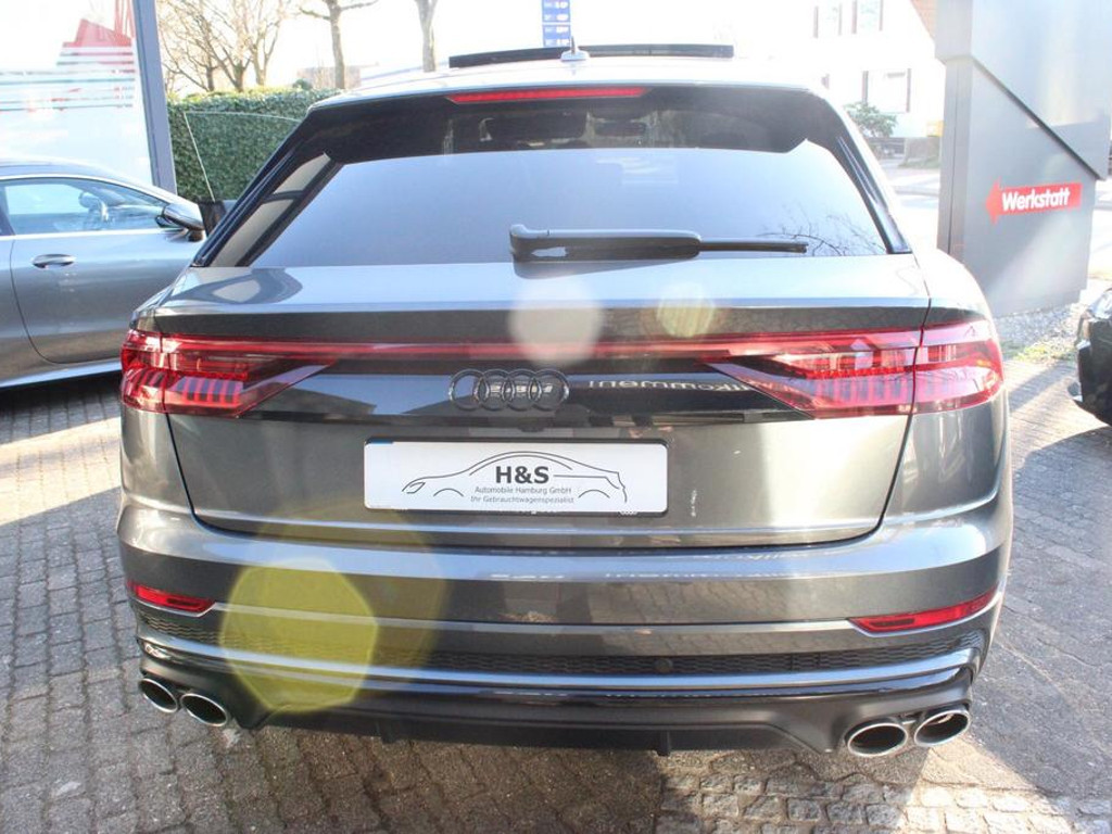 Audi SQ8