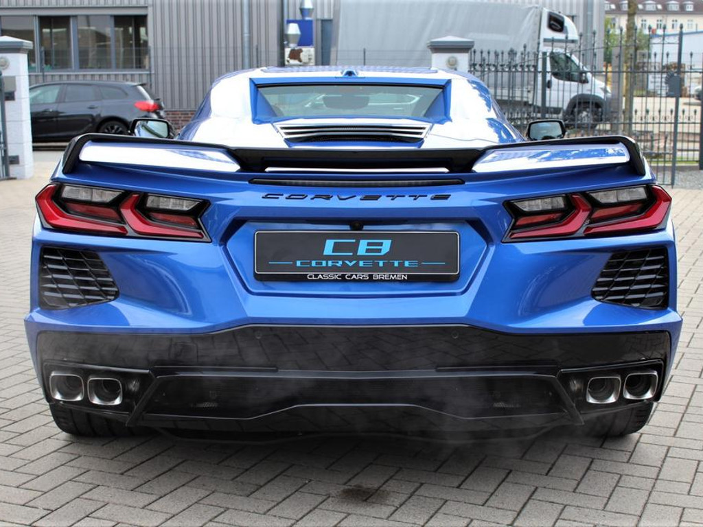 Corvette C8