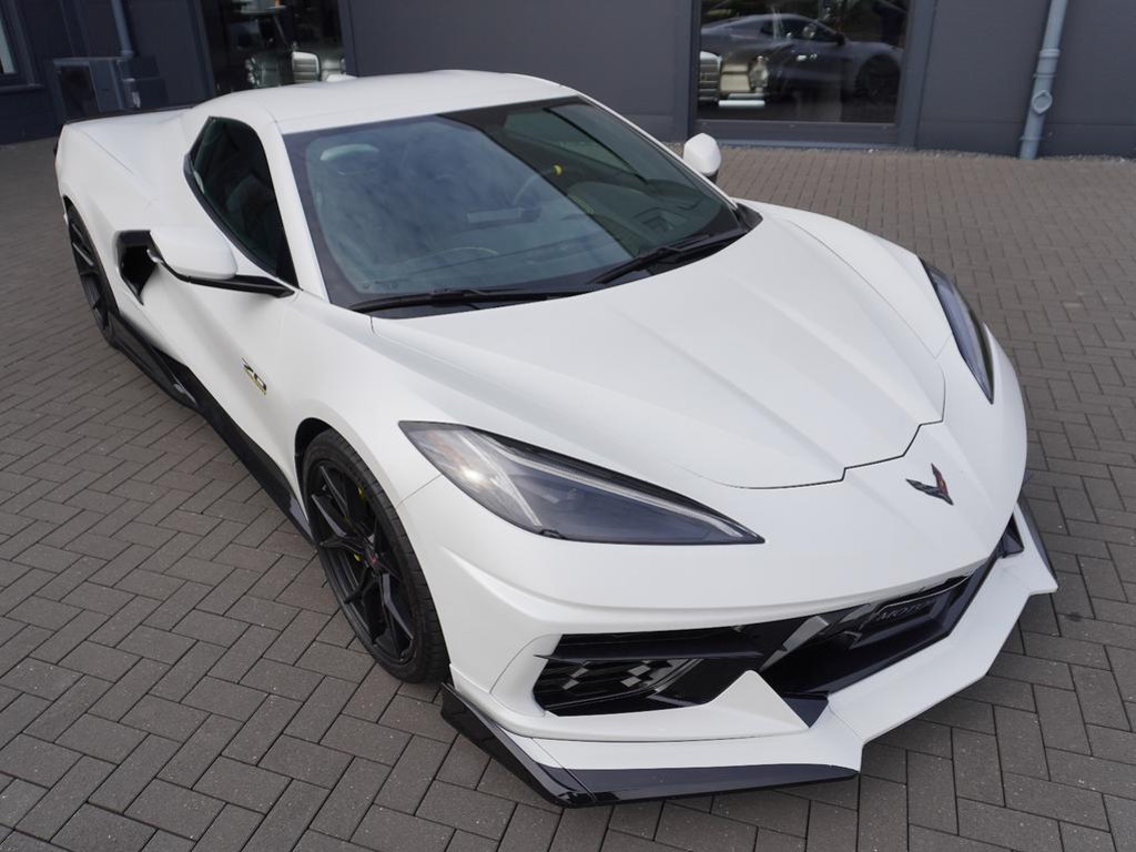 Corvette C8