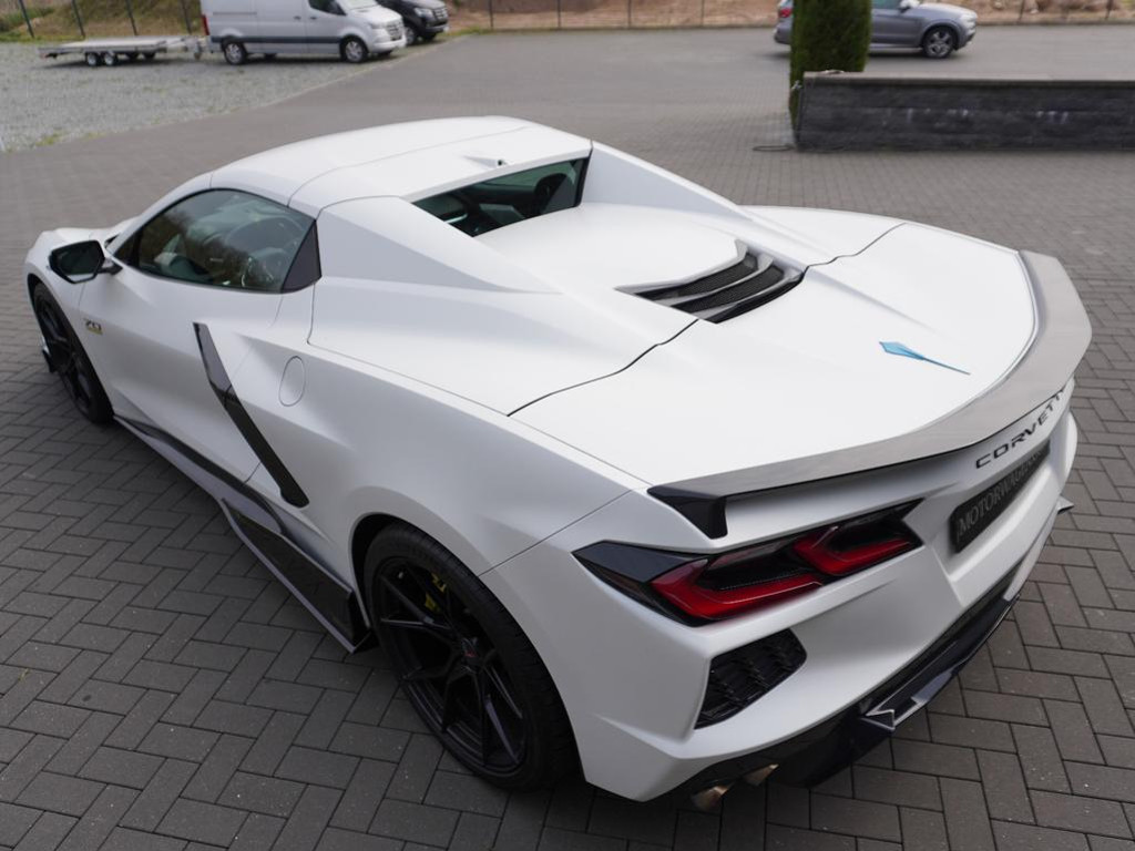 Corvette C8