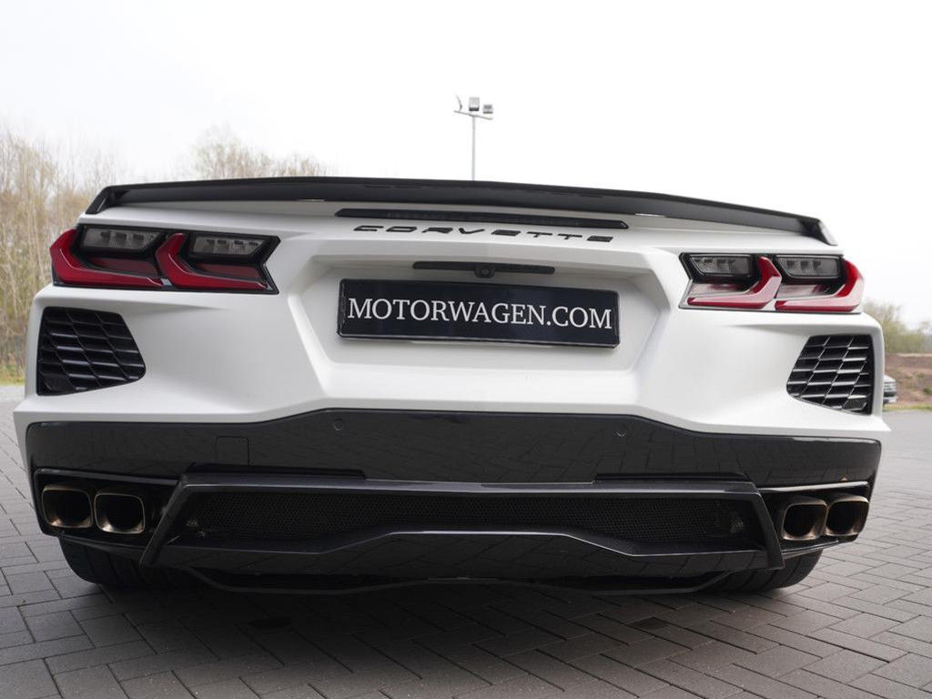 Corvette C8