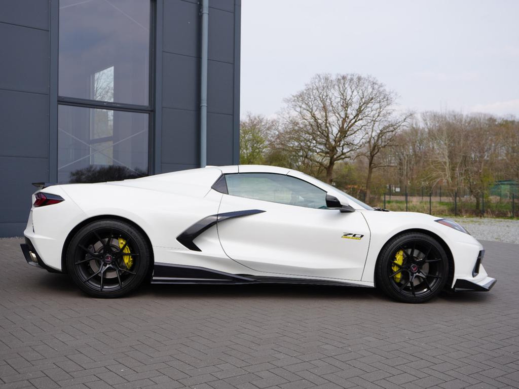 Corvette C8