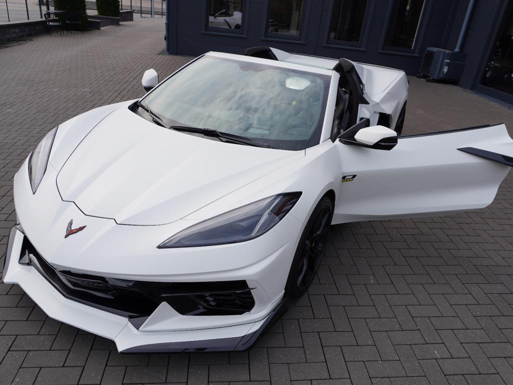 Corvette C8