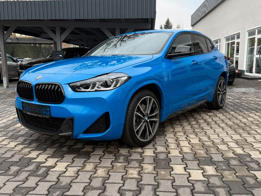 BMW X2