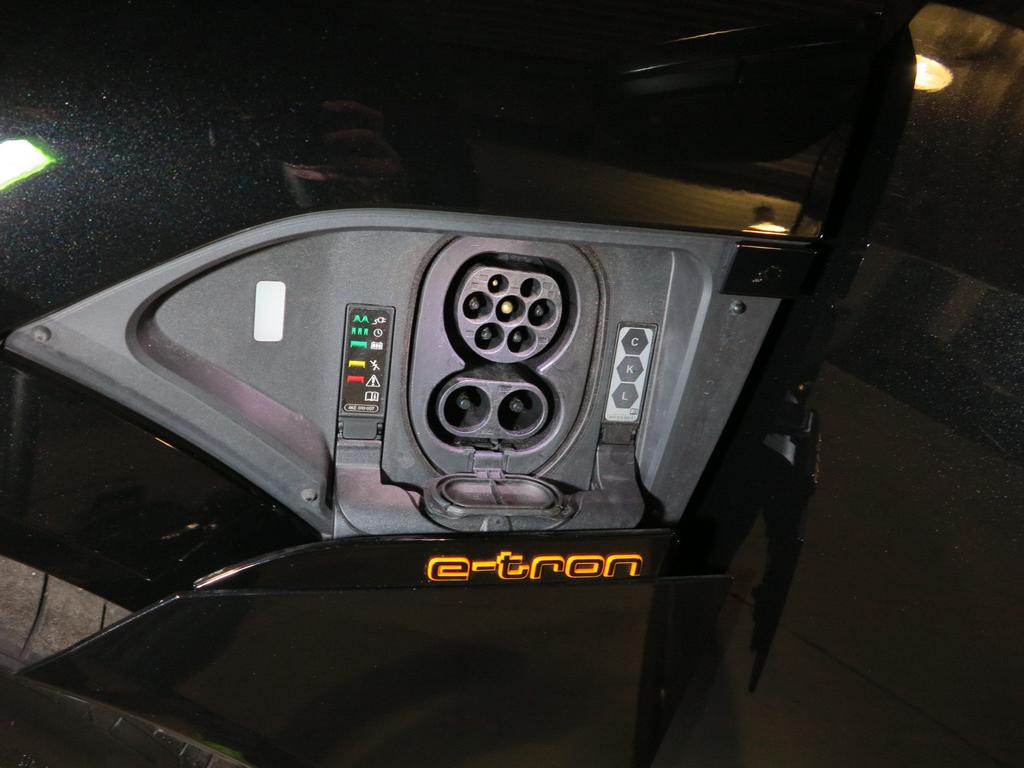 Audi e-tron