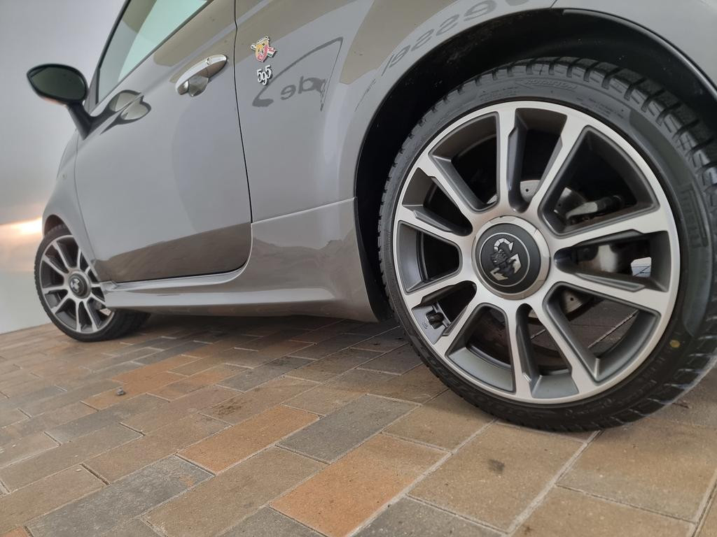 Abarth 595