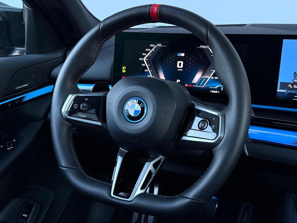 BMW i5