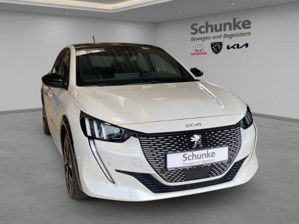 Peugeot e-208