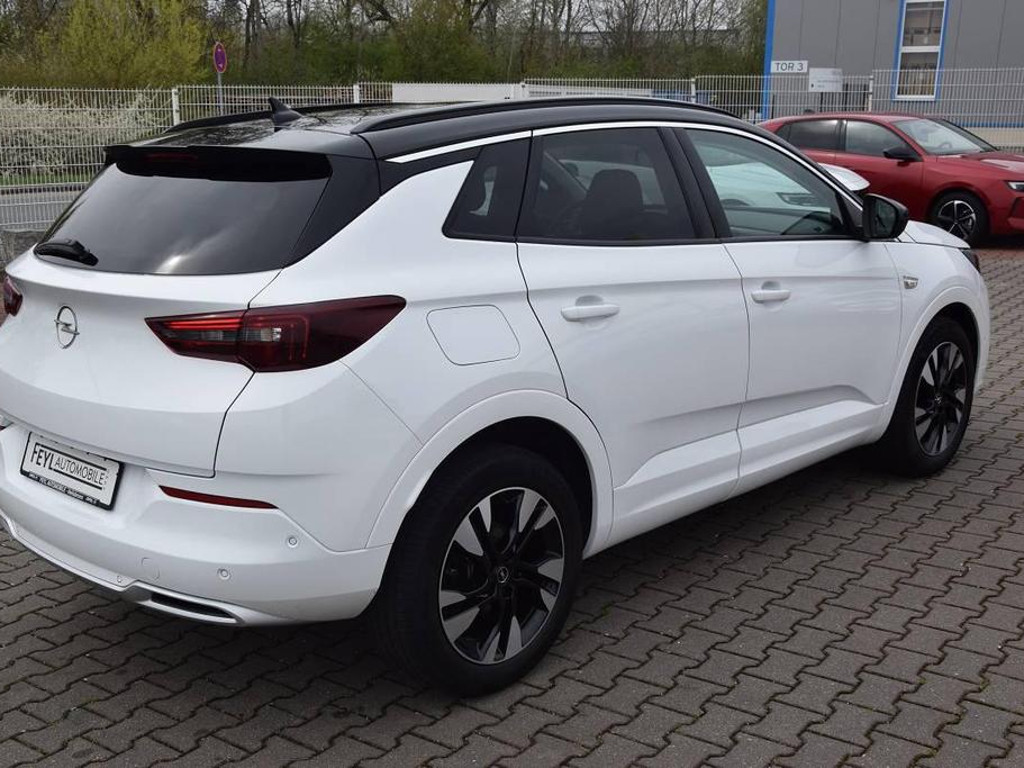 Opel Grandland