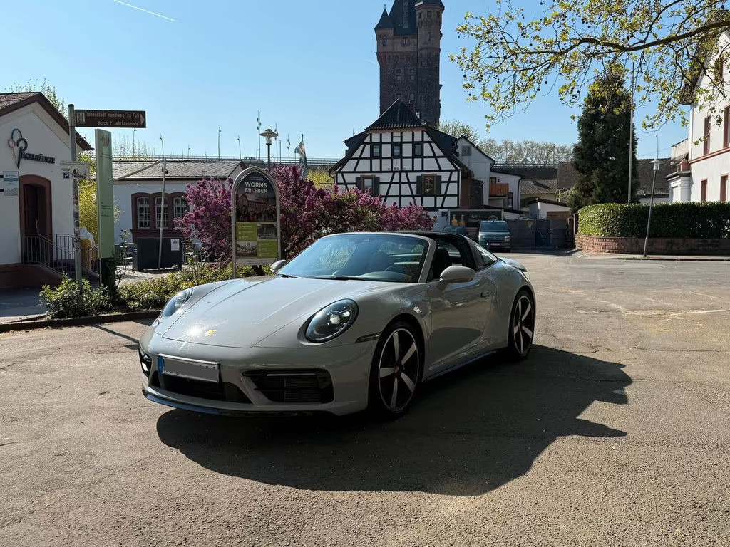 Porsche 911 2022 Benzine