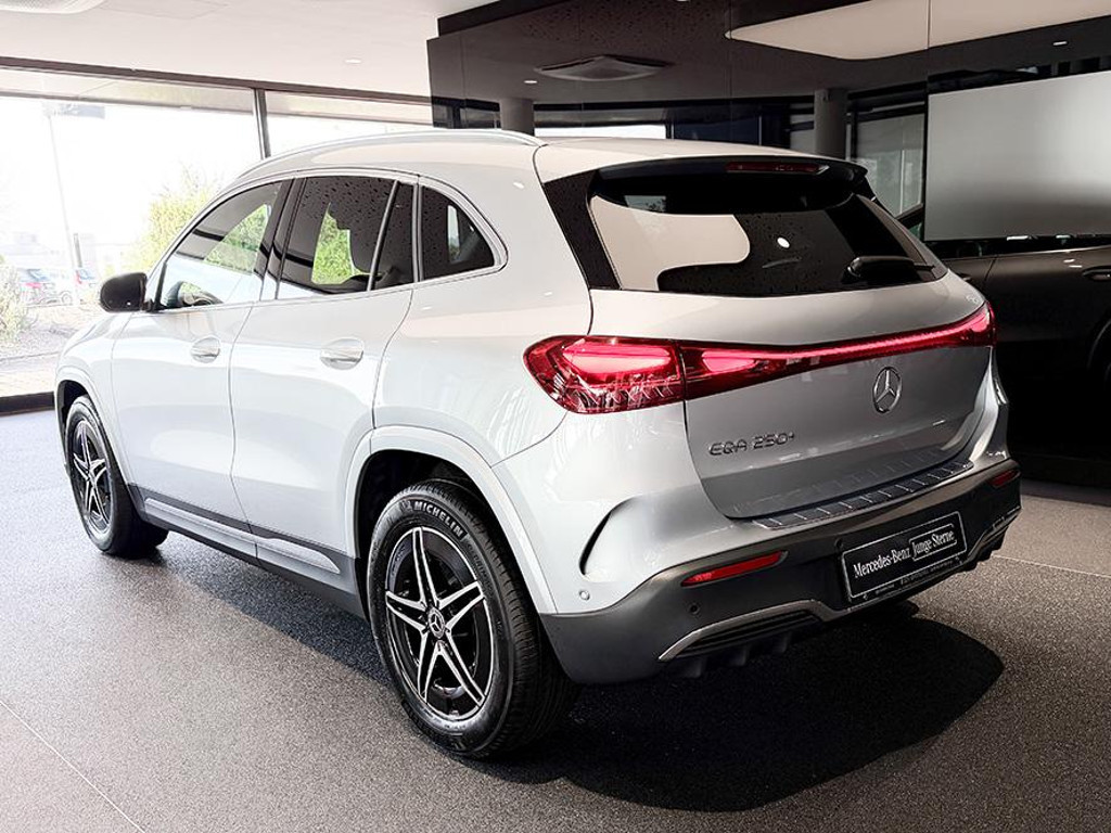 Mercedes-Benz EQA