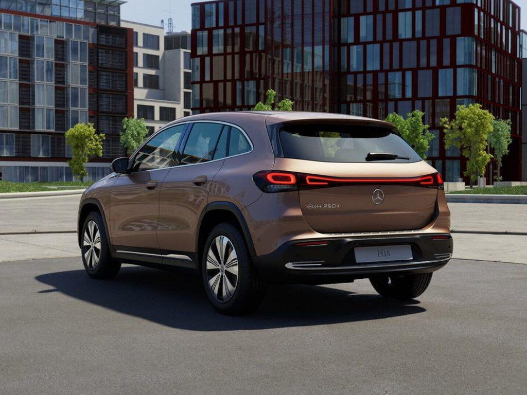 Mercedes-Benz EQA
