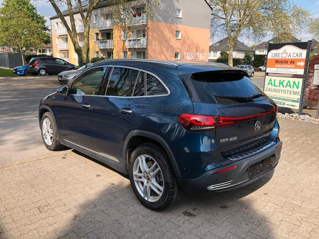 Mercedes-Benz EQA