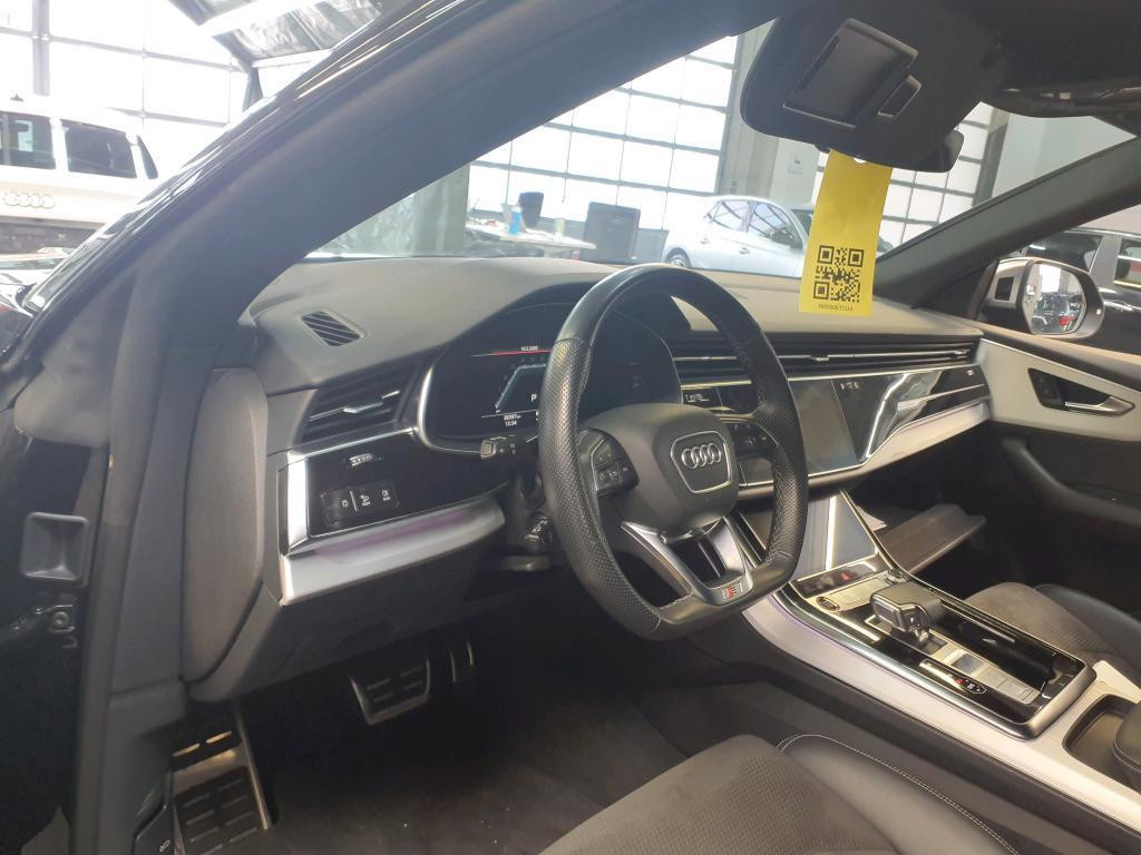Audi SQ8