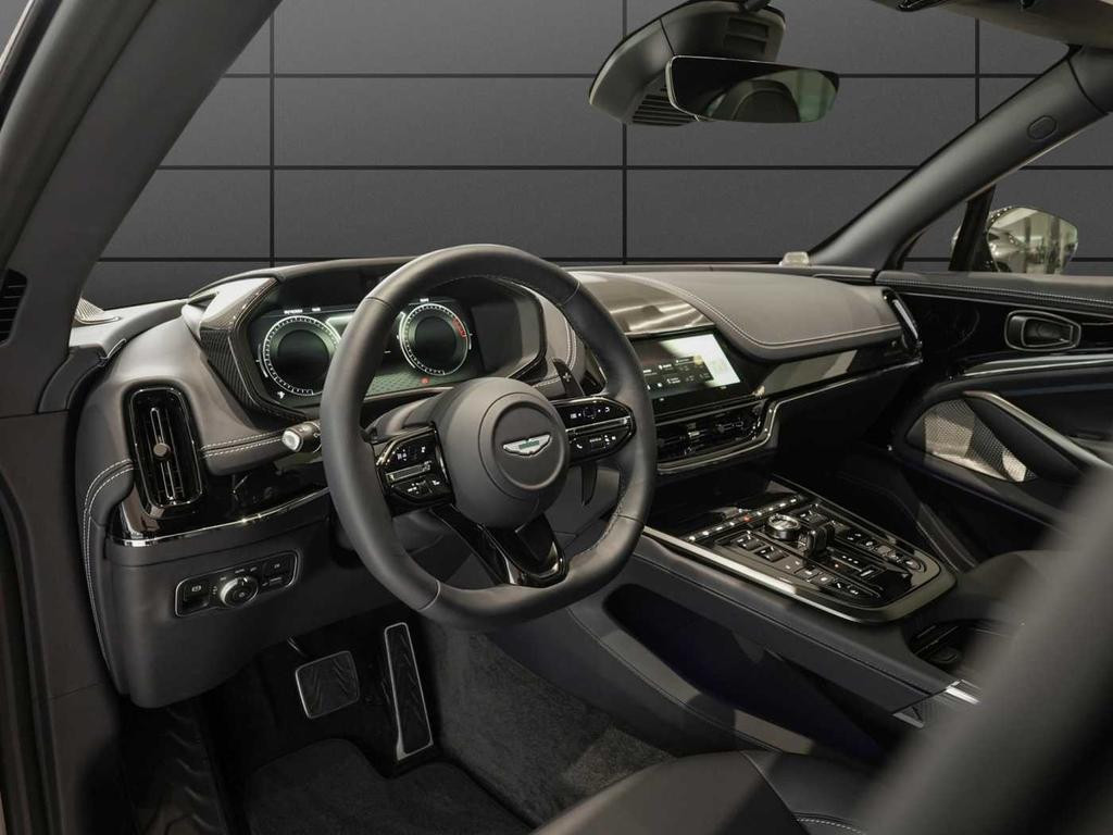 Aston Martin DBX