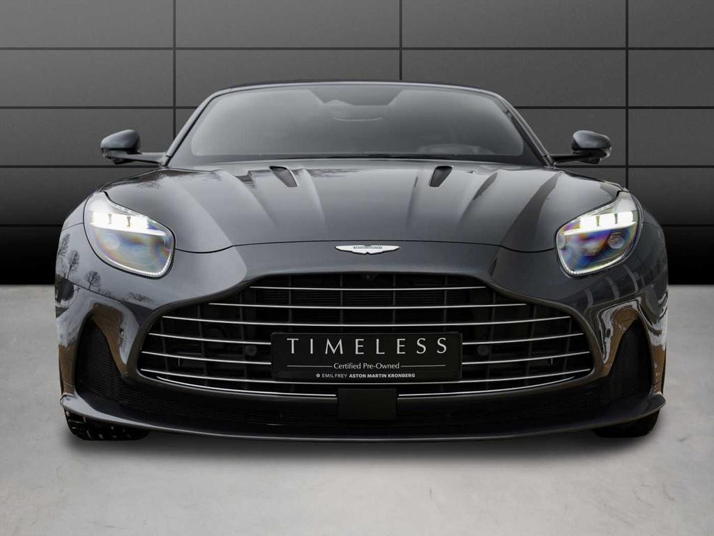 Aston Martin DB12