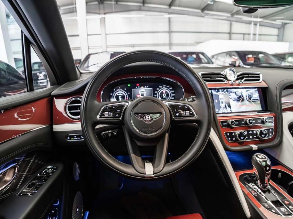 Bentley Bentayga