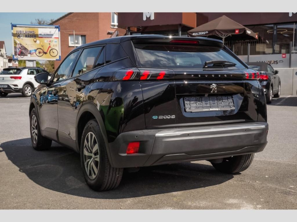 Peugeot e-2008