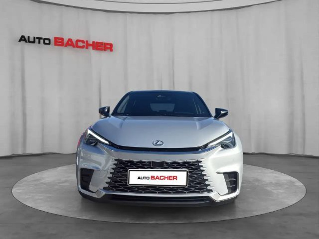Lexus LBX