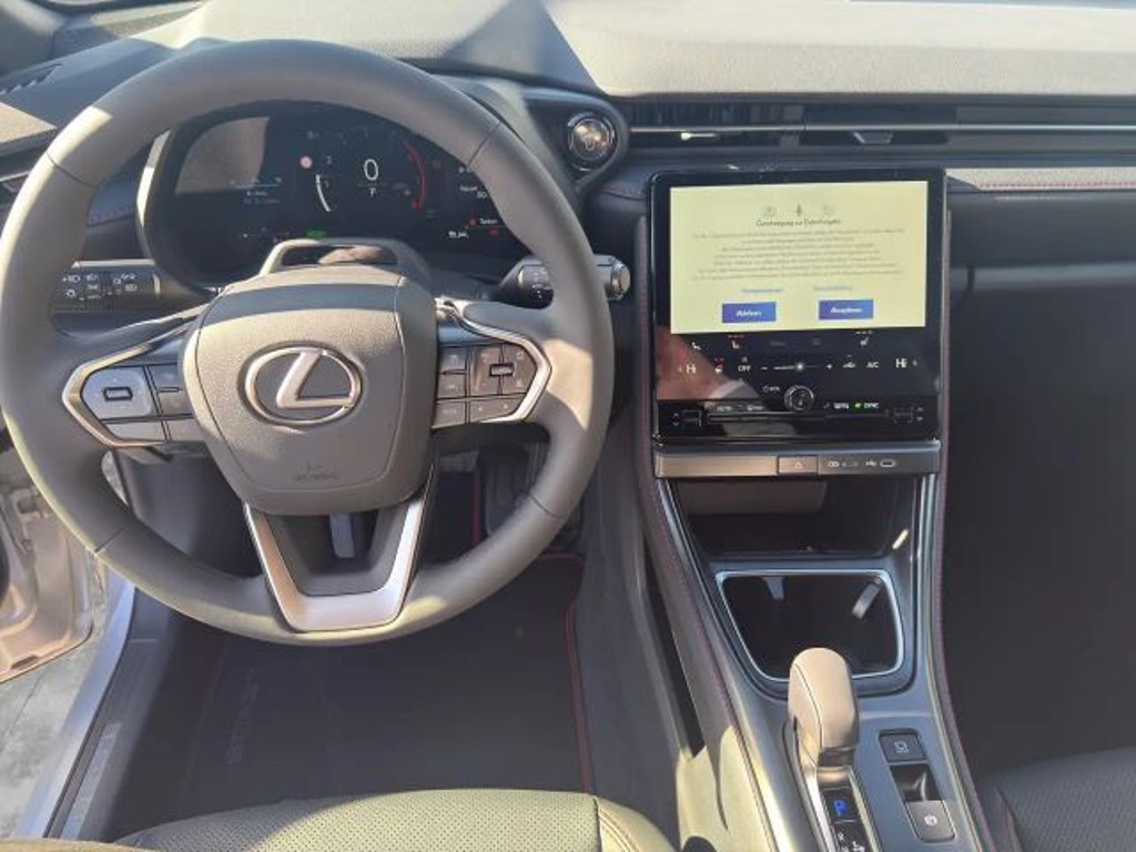 Lexus LBX