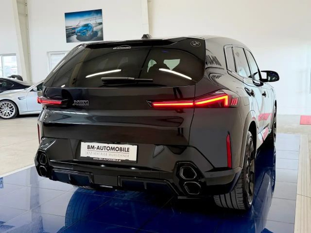 BMW XM