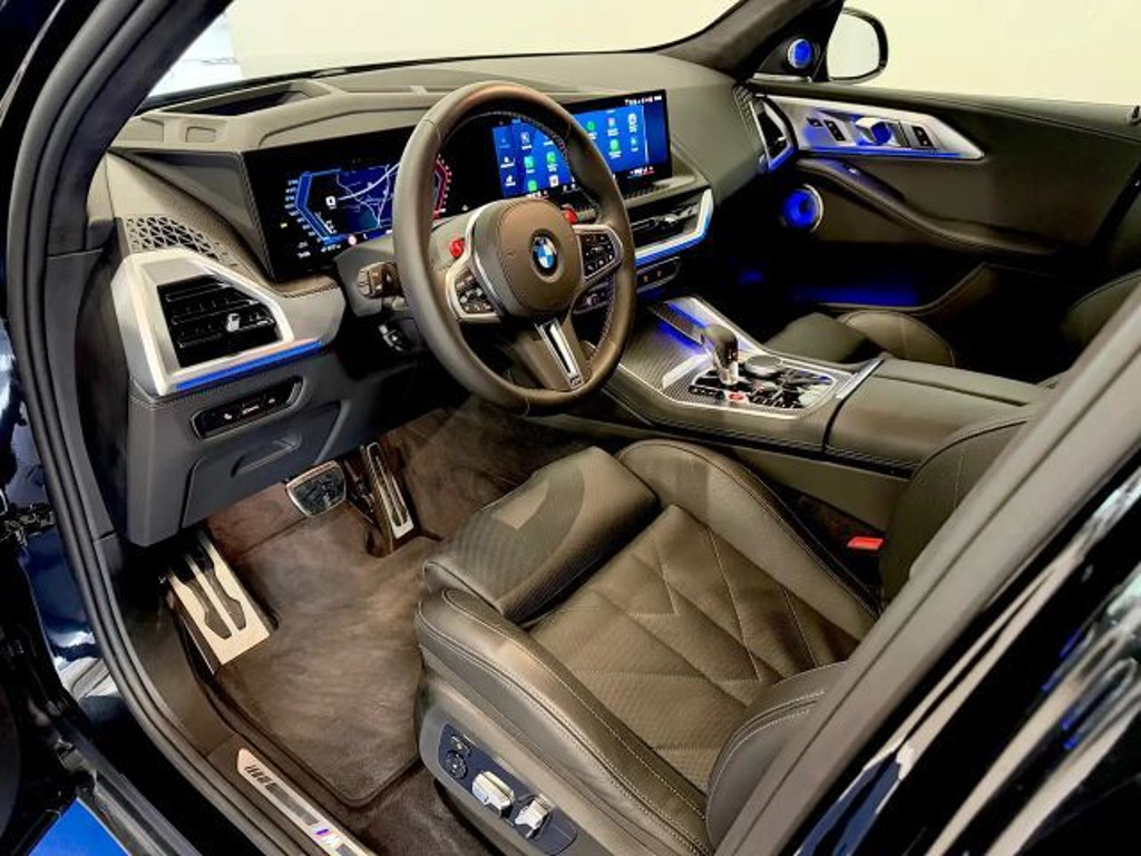 BMW XM