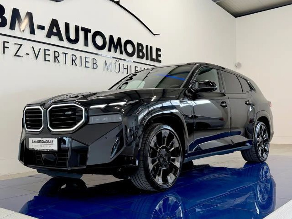 BMW XM