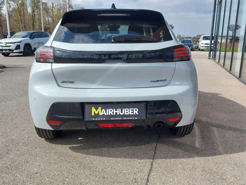 Peugeot e-208