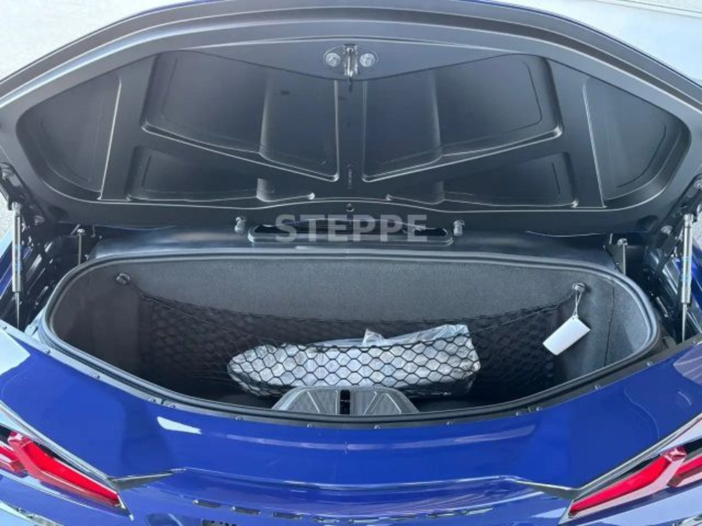 Corvette C8