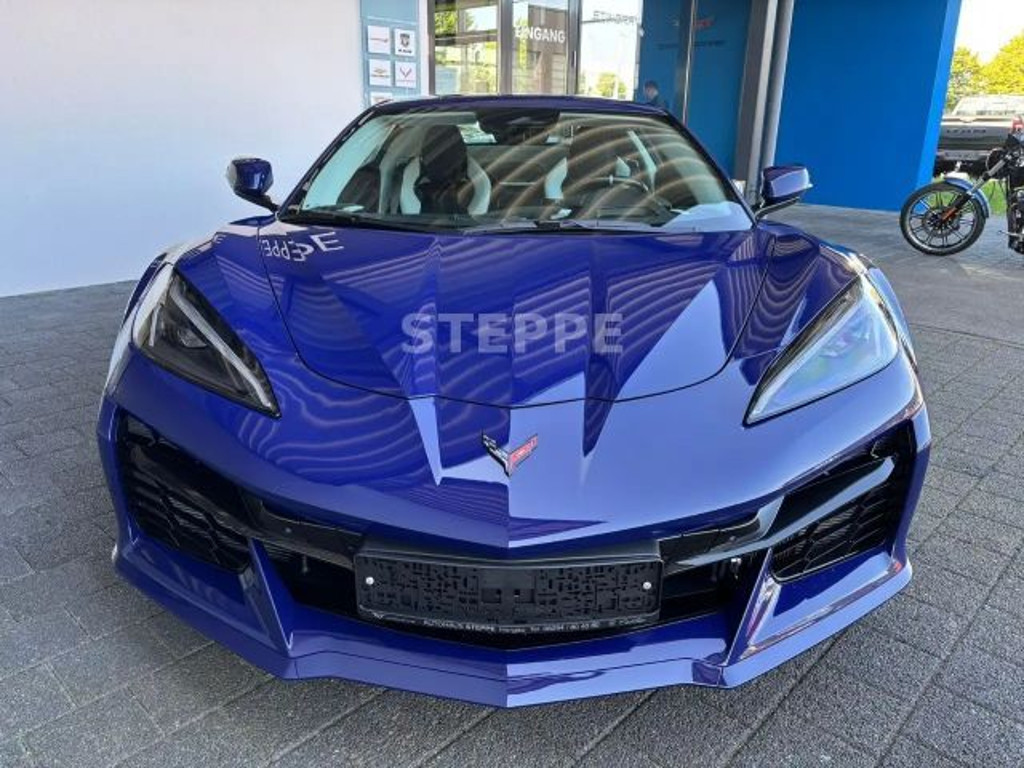Corvette C8