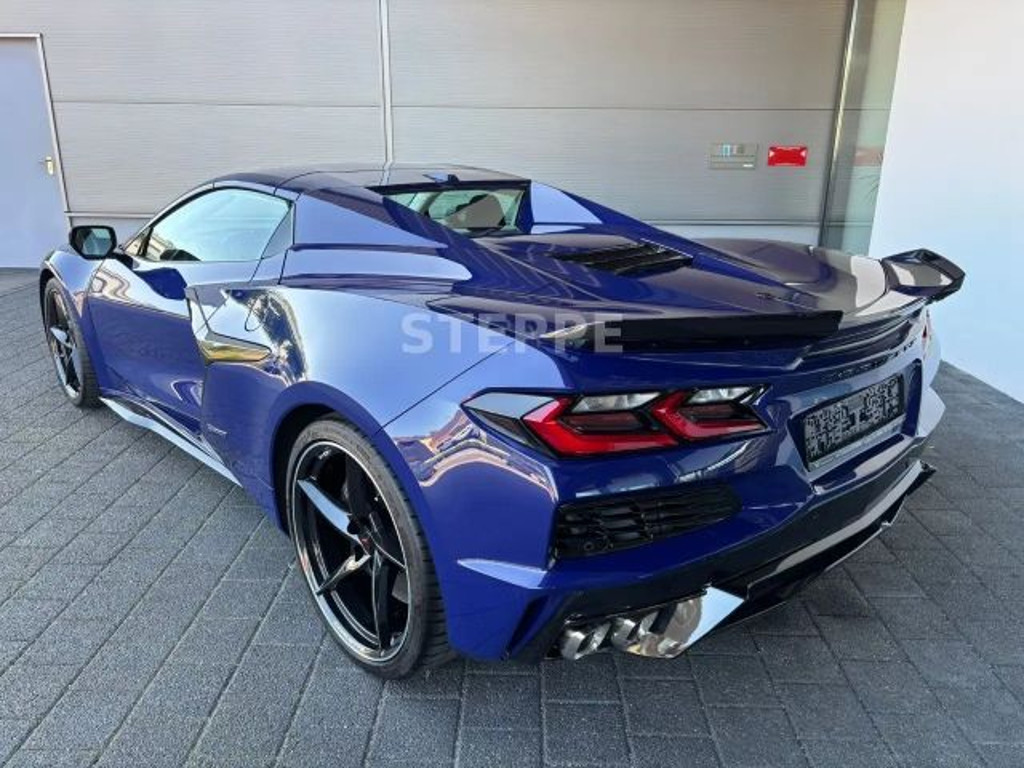 Corvette C8