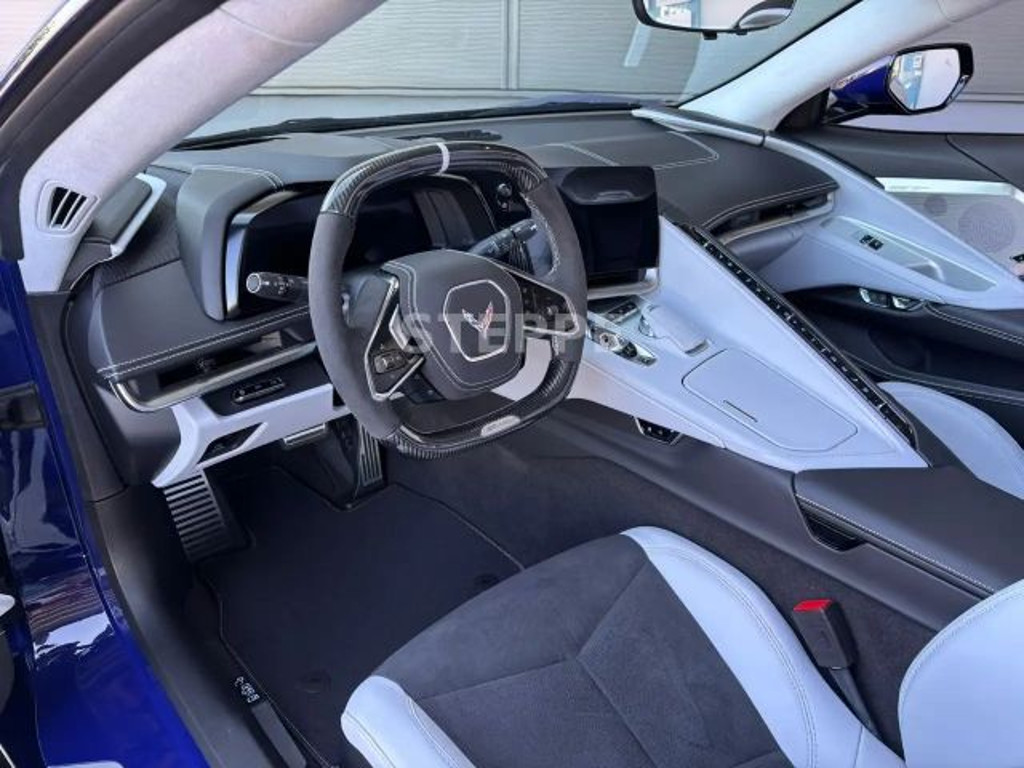 Corvette C8
