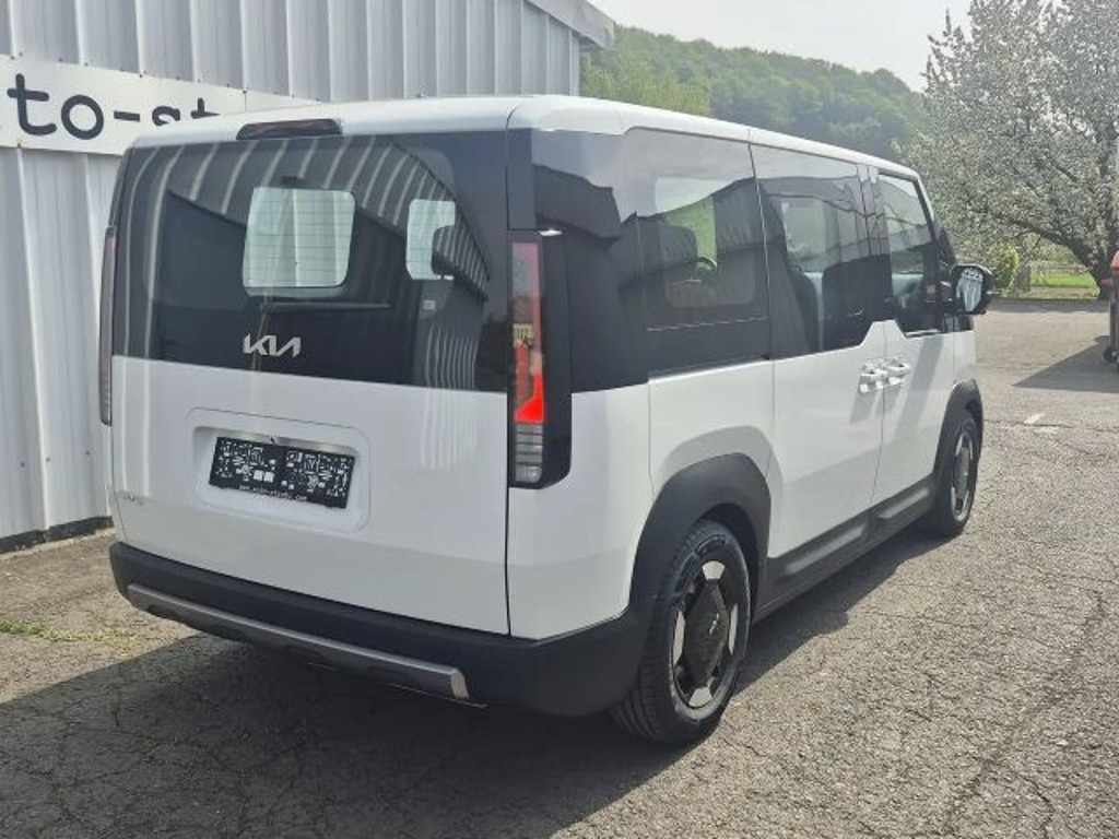 Kia PV5 Passenger