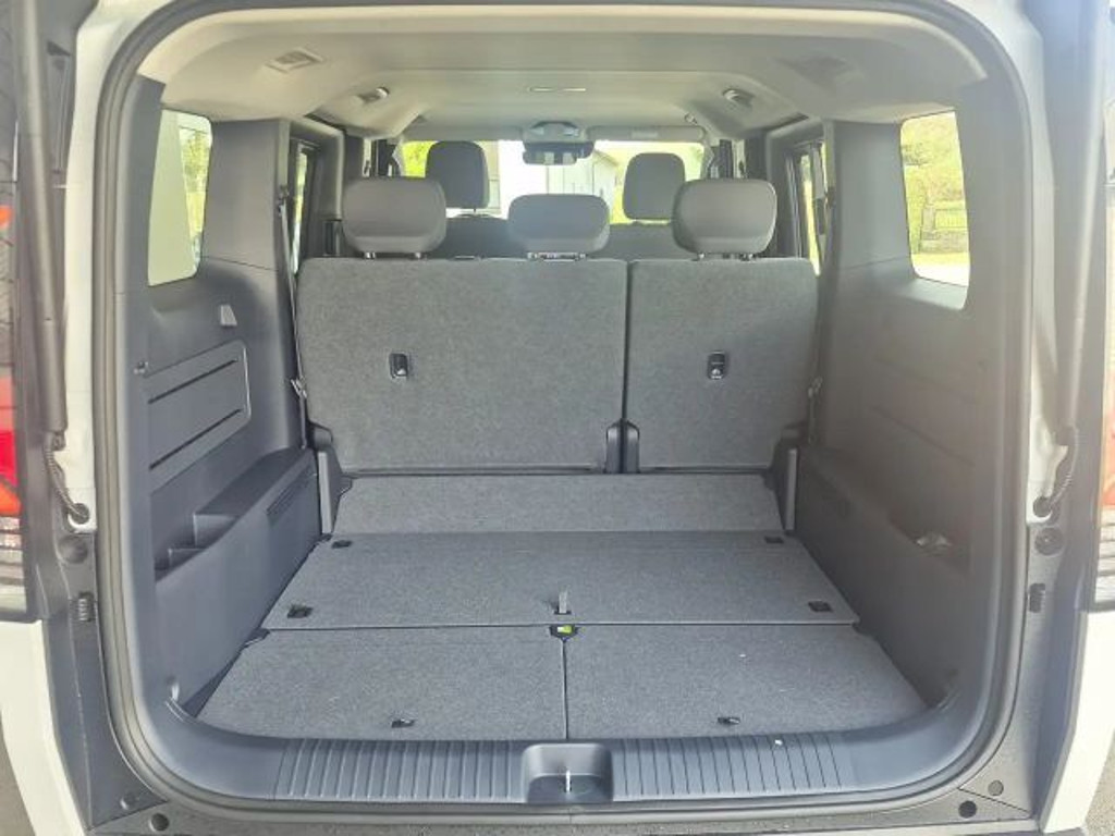Kia PV5 Passenger