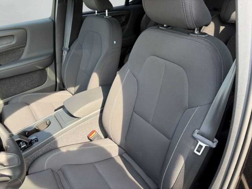 Volvo EX40