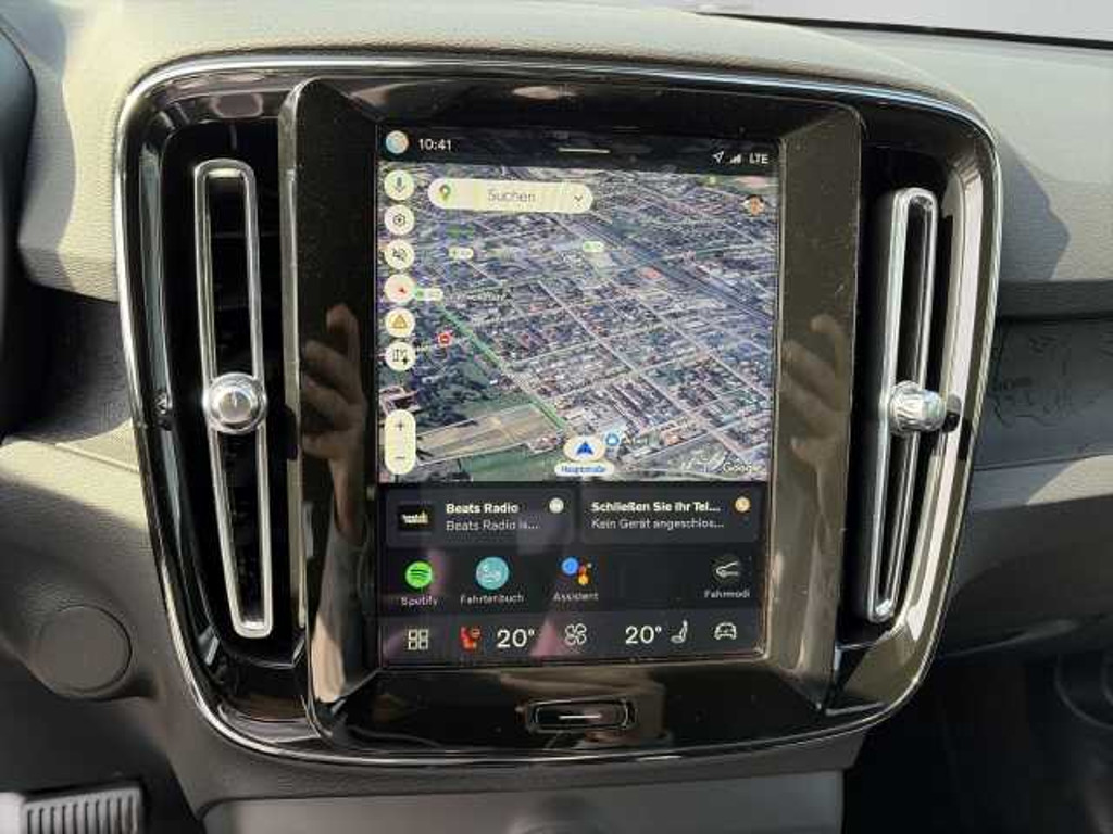 Volvo EX40