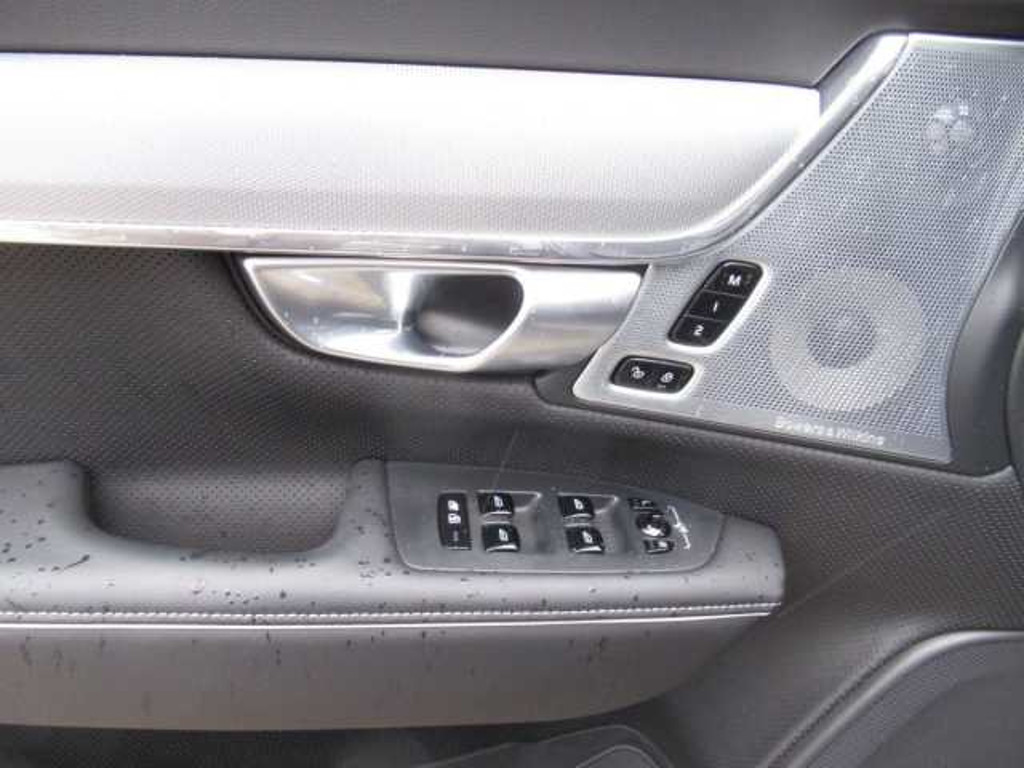 Volvo V90 Cross Country