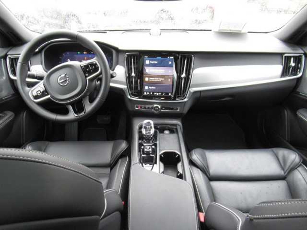 Volvo V90 Cross Country