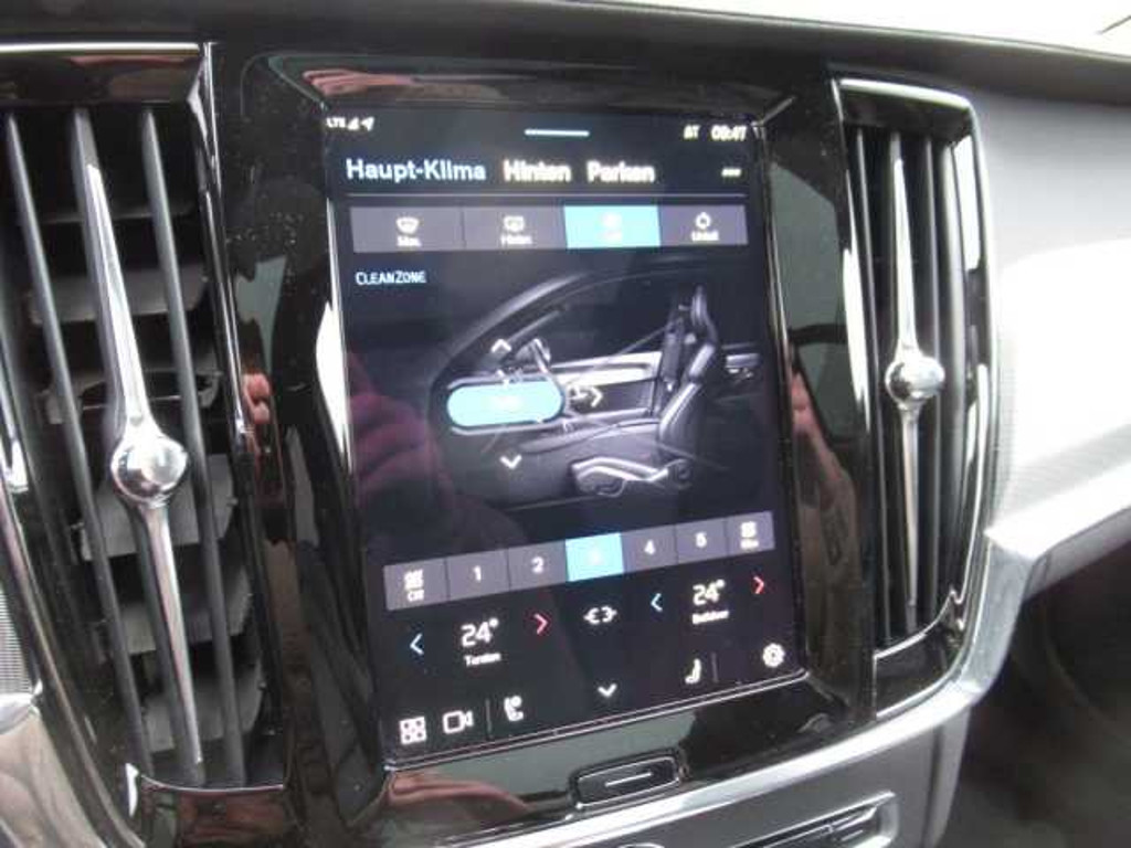 Volvo V90 Cross Country