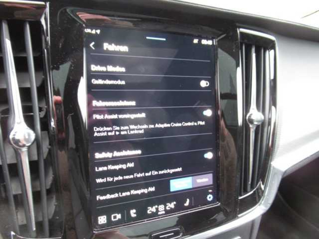 Volvo V90 Cross Country