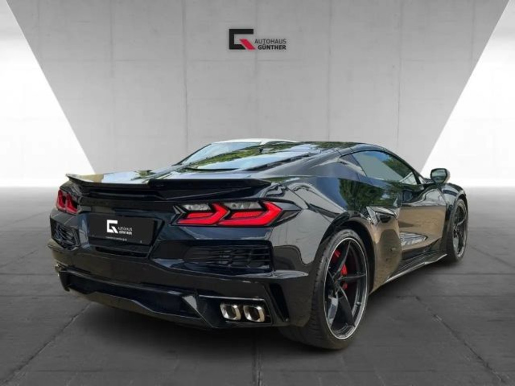 Corvette C8