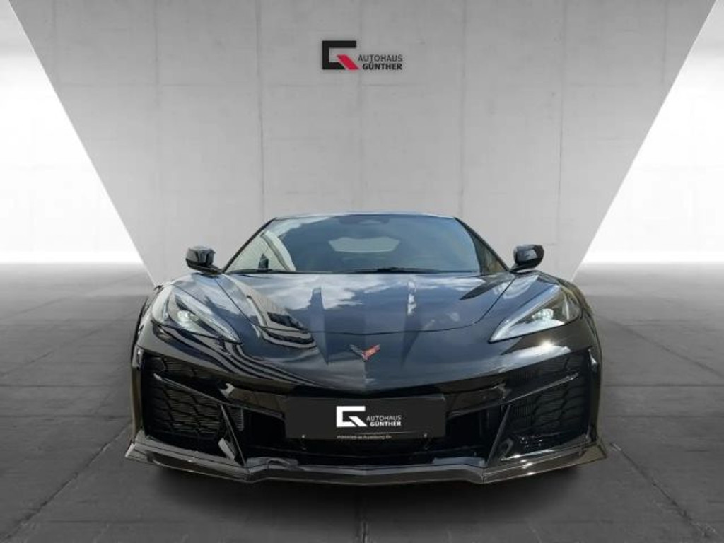 Corvette C8