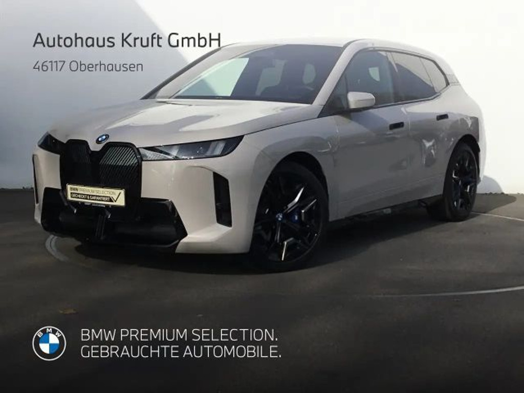 BMW iX