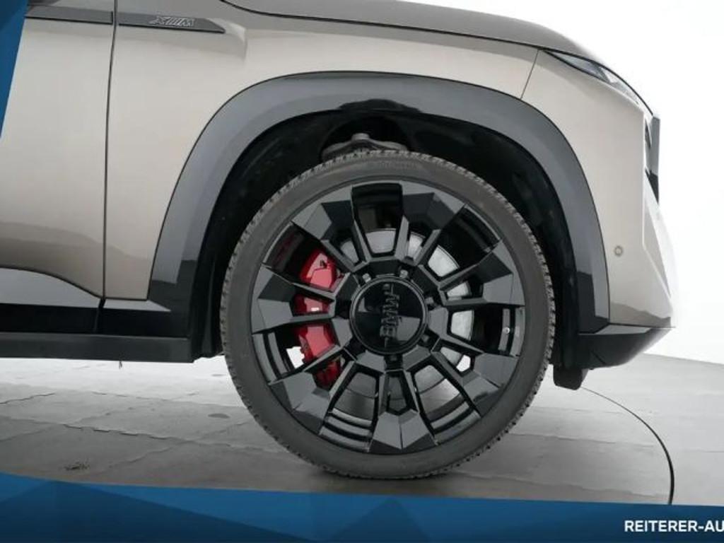 BMW XM