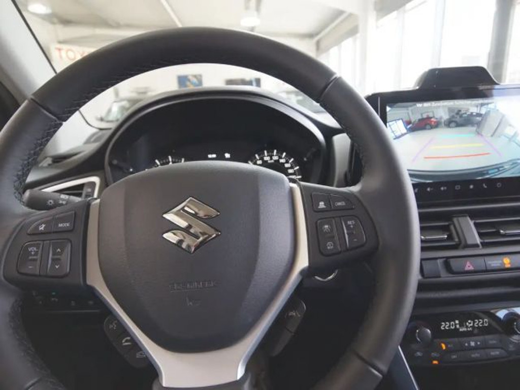 Suzuki S-Cross