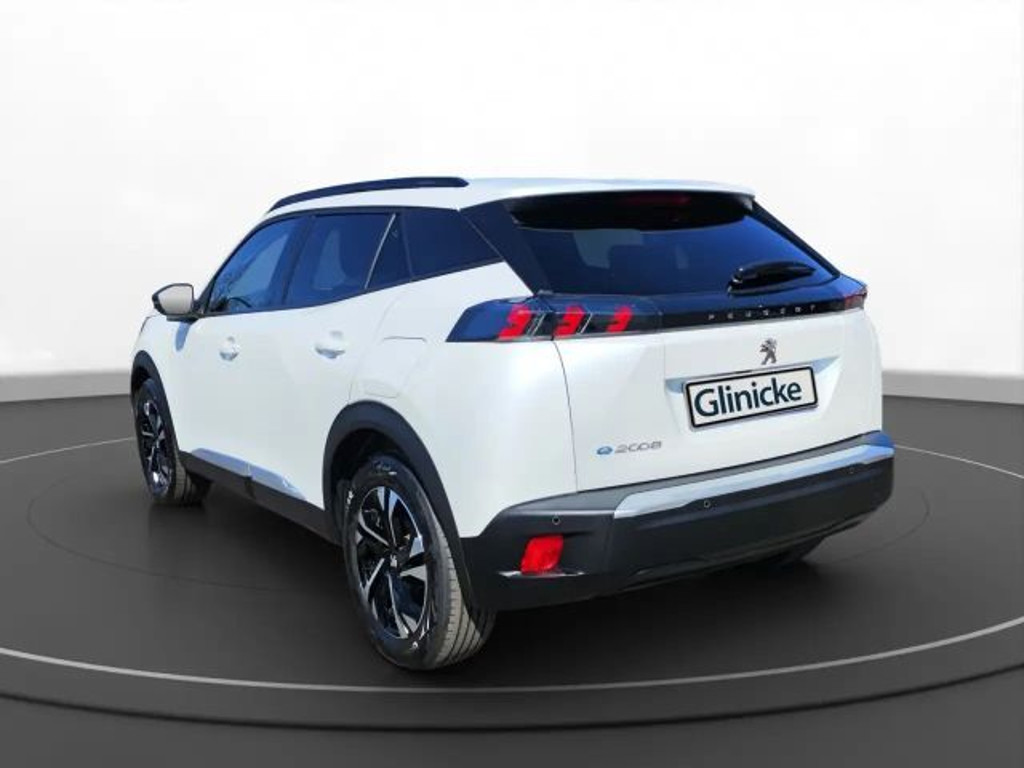 Peugeot e-2008