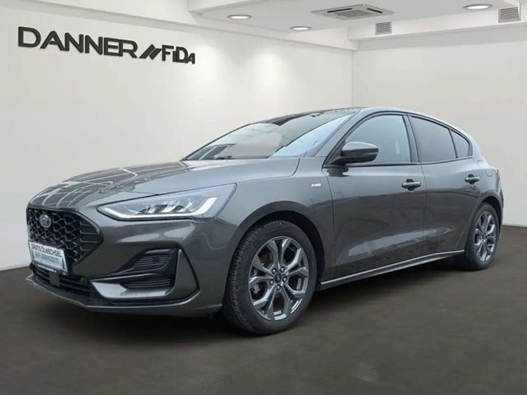 Ford Focus 2023 Benzine