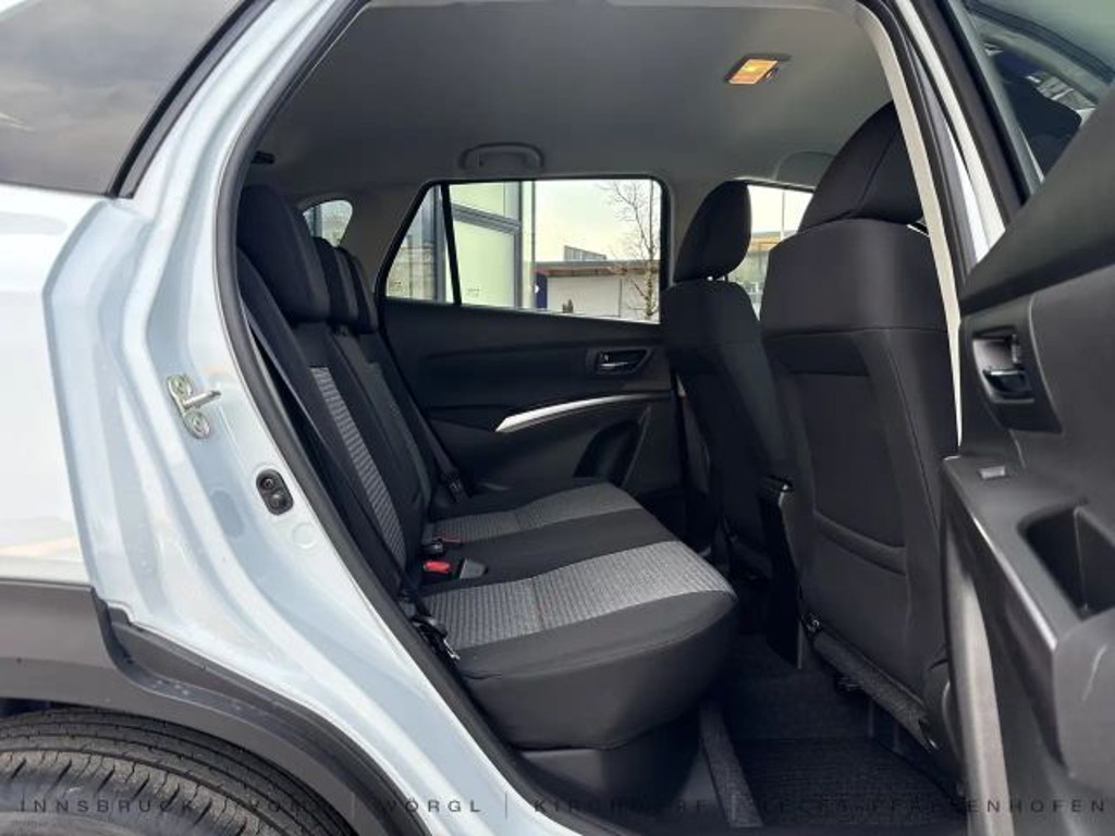 Suzuki S-Cross
